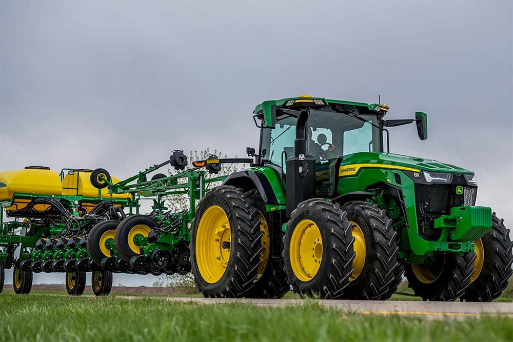 Akana Group partners with John Deere to bring needed ag equipment to Native  producers